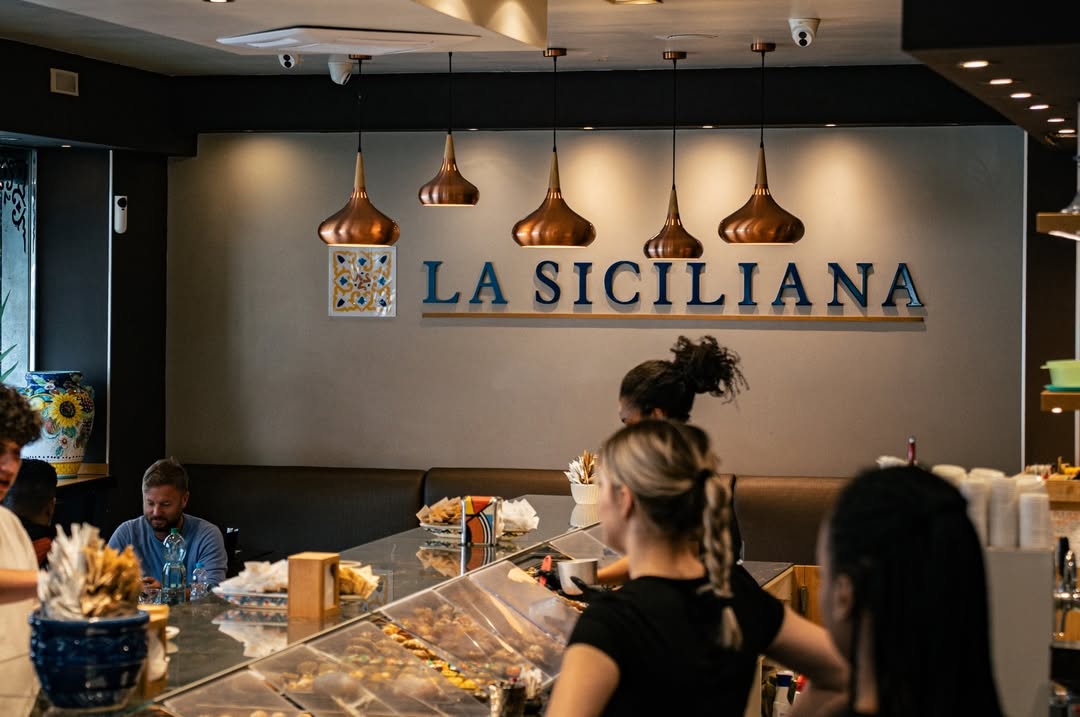 Interno La Siciliana Roma